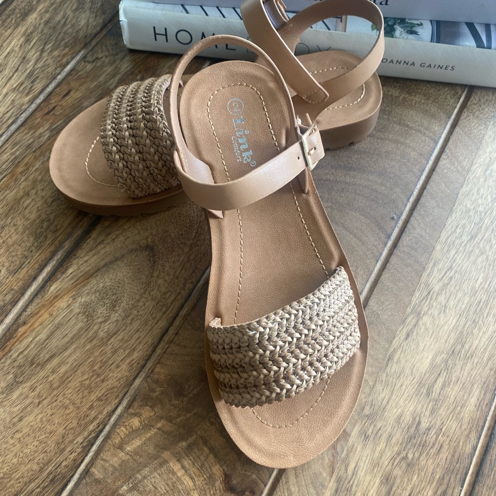 New little girls spring sandals